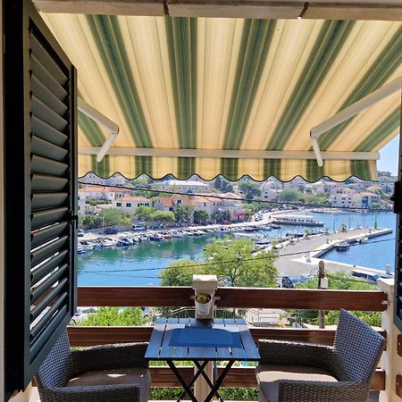Studio Apartment Riva سومارتين المظهر الخارجي الصورة