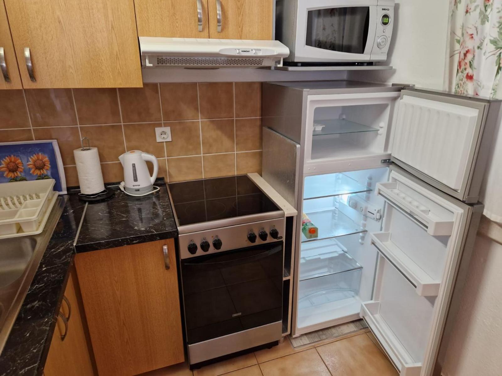 Studio Apartment Riva سومارتين المظهر الخارجي الصورة
