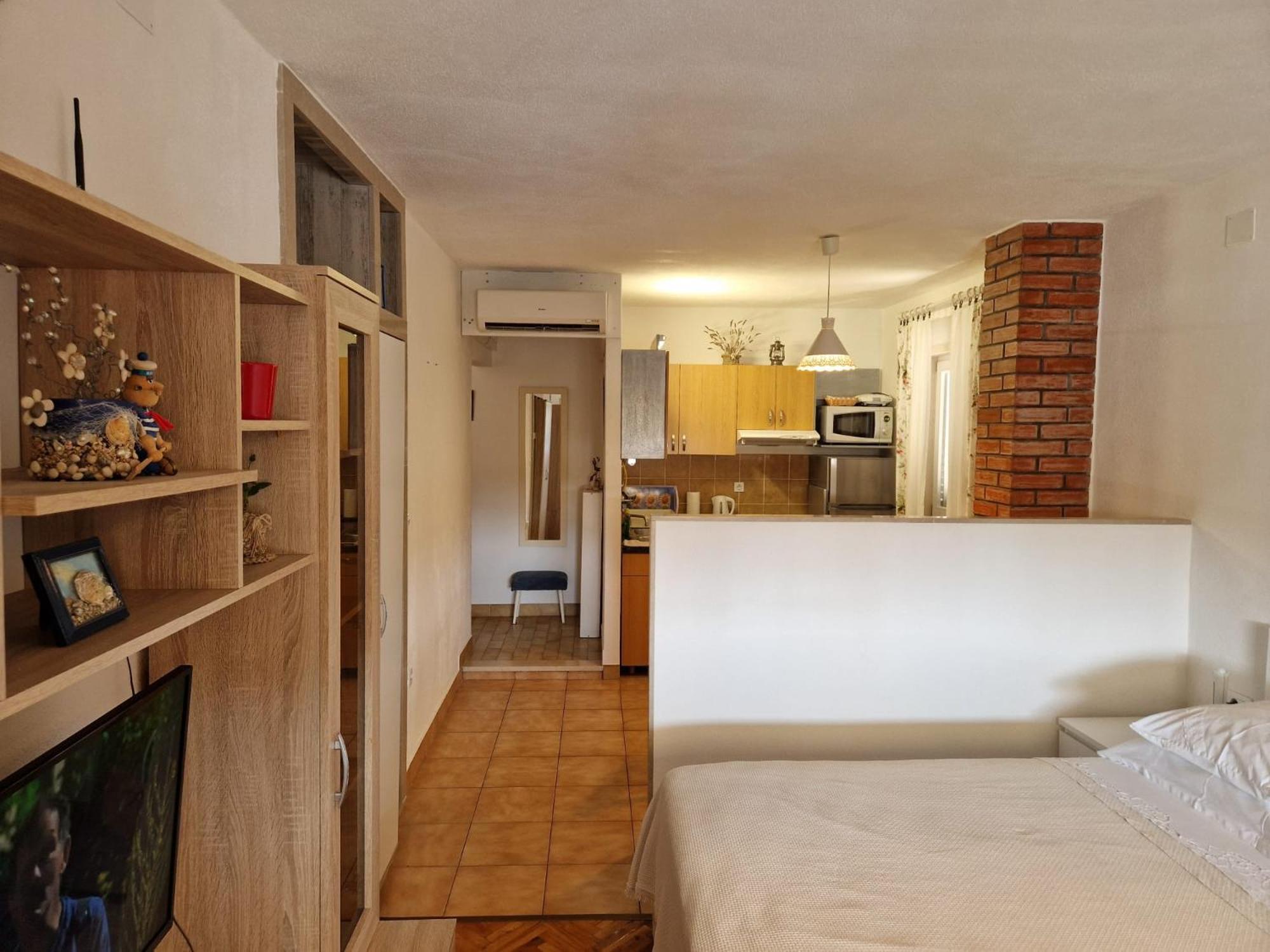 Studio Apartment Riva سومارتين المظهر الخارجي الصورة