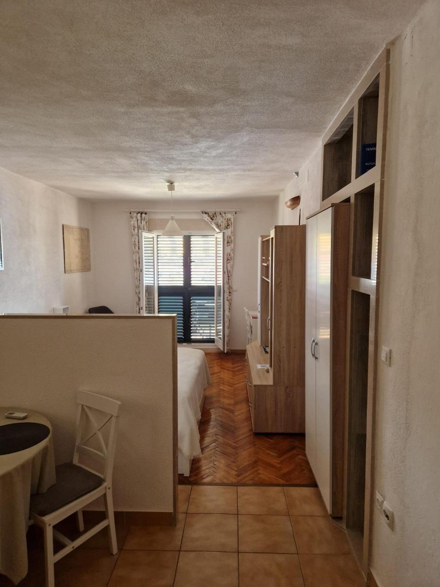 Studio Apartment Riva سومارتين المظهر الخارجي الصورة