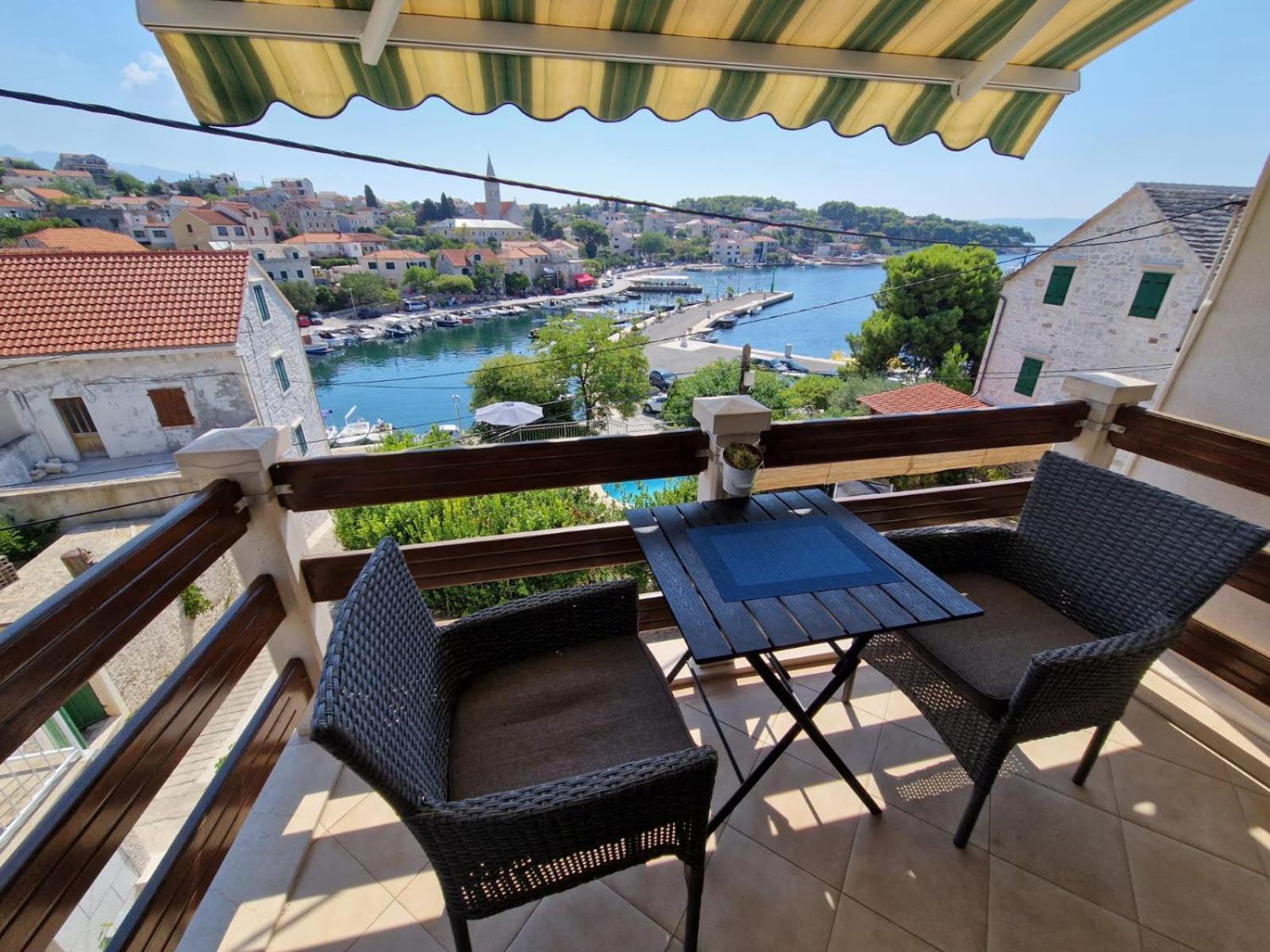 Studio Apartment Riva سومارتين المظهر الخارجي الصورة