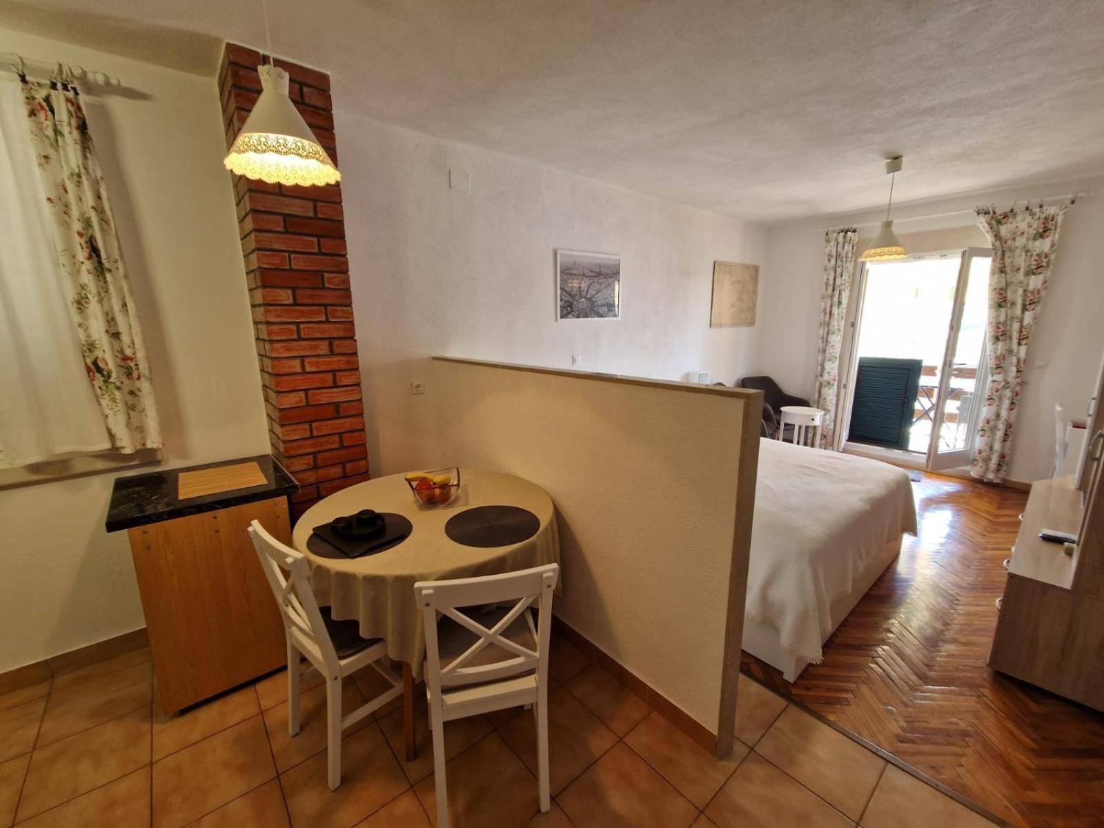 Studio Apartment Riva سومارتين المظهر الخارجي الصورة