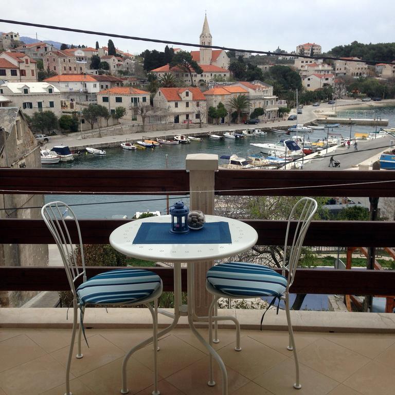 Studio Apartment Riva سومارتين المظهر الخارجي الصورة
