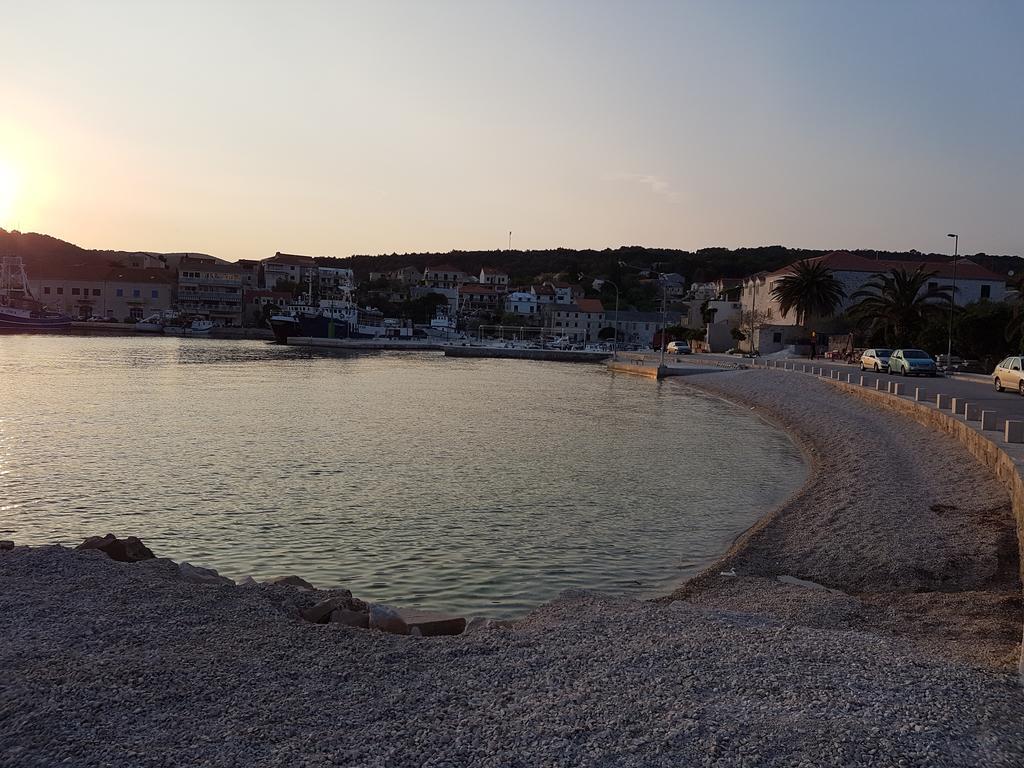 Studio Apartment Riva سومارتين المظهر الخارجي الصورة